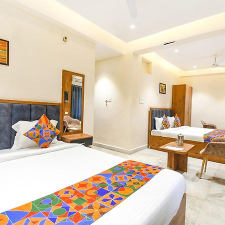 Fabhotel Prime The Golden Plaza - Nr Tarapith Temple Exterior foto