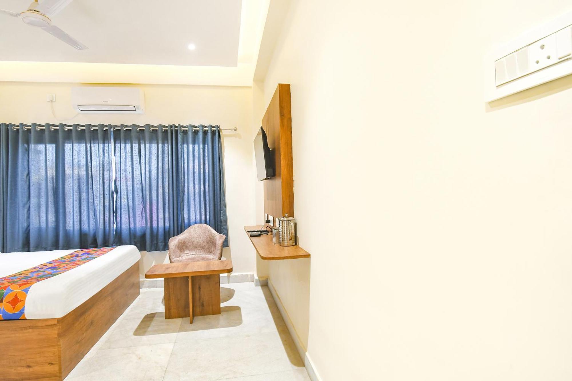 Fabhotel Prime The Golden Plaza - Nr Tarapith Temple Exterior foto